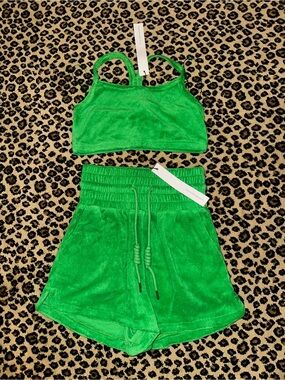 AKIRA Green High Waist Shorts Set